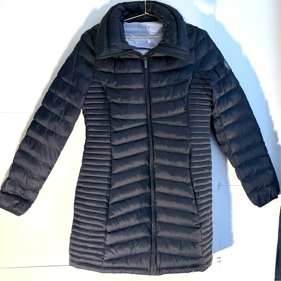 Dkny Jackets & Blazers - DKNY Women's Dark blue Puffer Coat, size S, great condition.